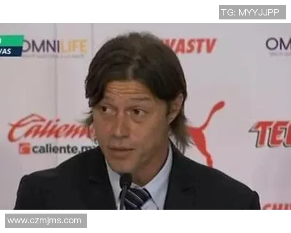 马德里竞技挖角塞维利亚主帅,引发舆论热议